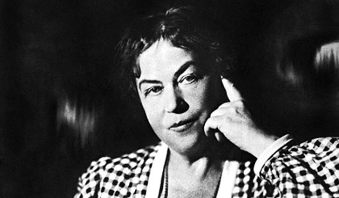 Snart (om 48 års tid) – en kommunistisk julefortelling av Aleksandra&nbsp;Kollontaj